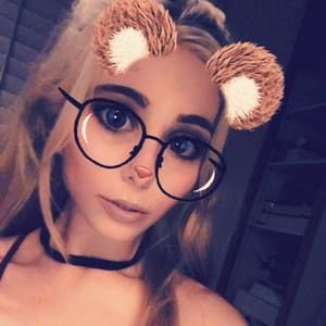 Meet your Posher, Brittney